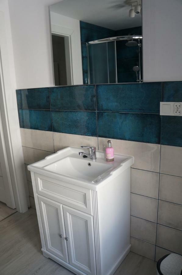 Kot Pocztowy Apartment ดวูโกโปเล-ซาดรอย ภายนอก รูปภาพ